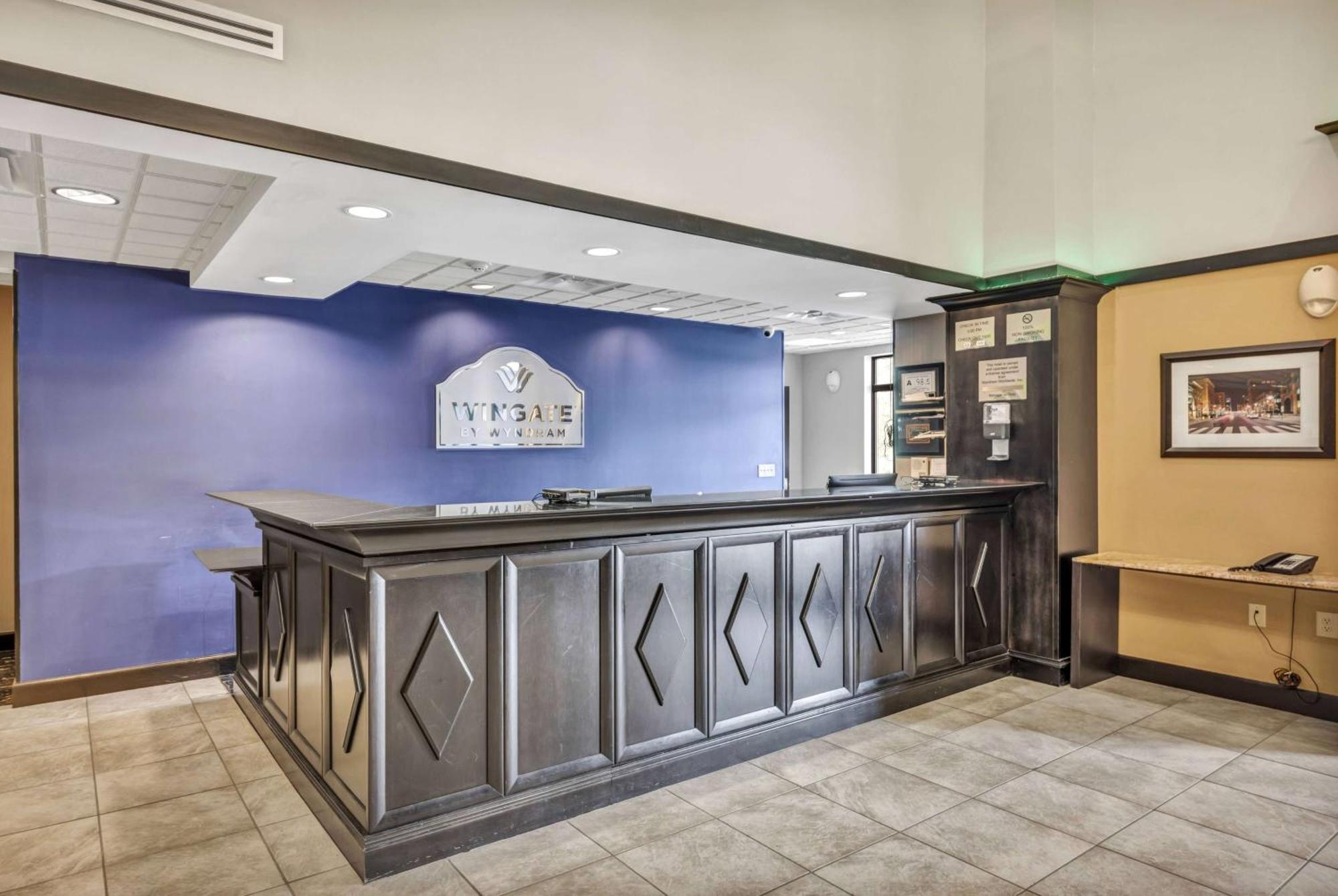 Wingate By Wyndham State Arena Raleigh/Cary Hotel Экстерьер фото